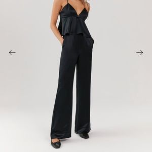 SomethingNavy Chloe Silky Strappy Set